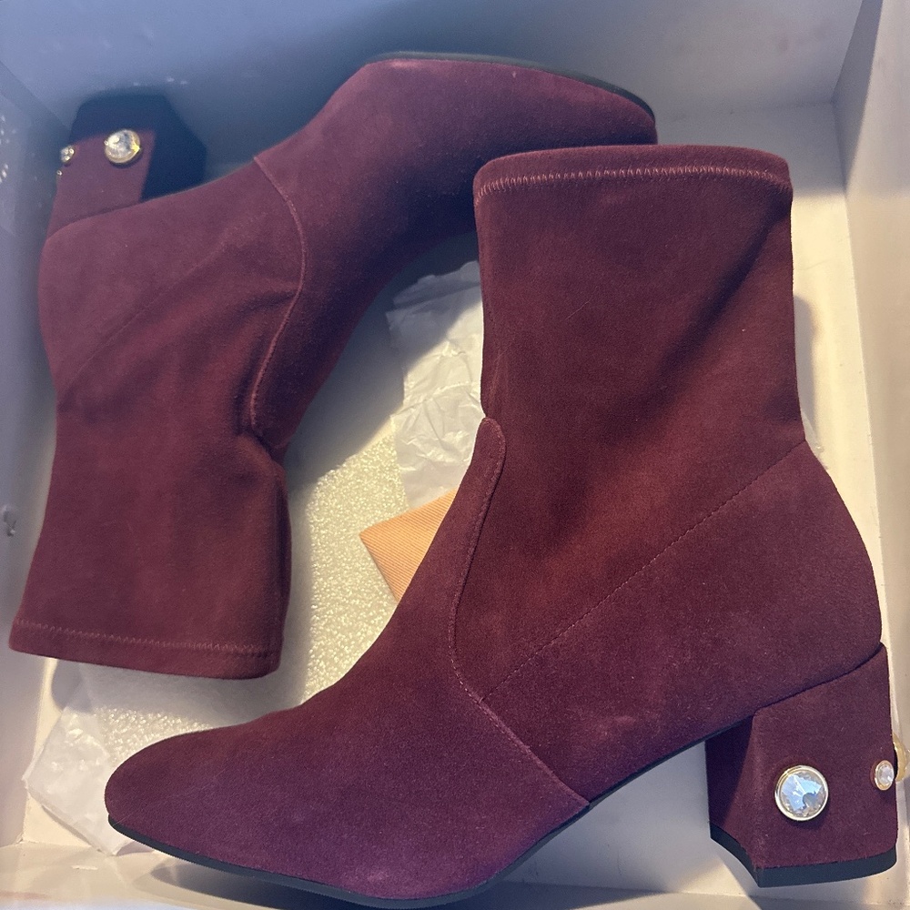 Stuart Weitzman burgundy leather Boots never worn